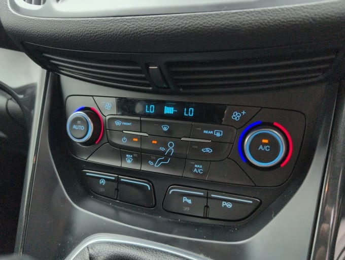 2025 Ford Kuga