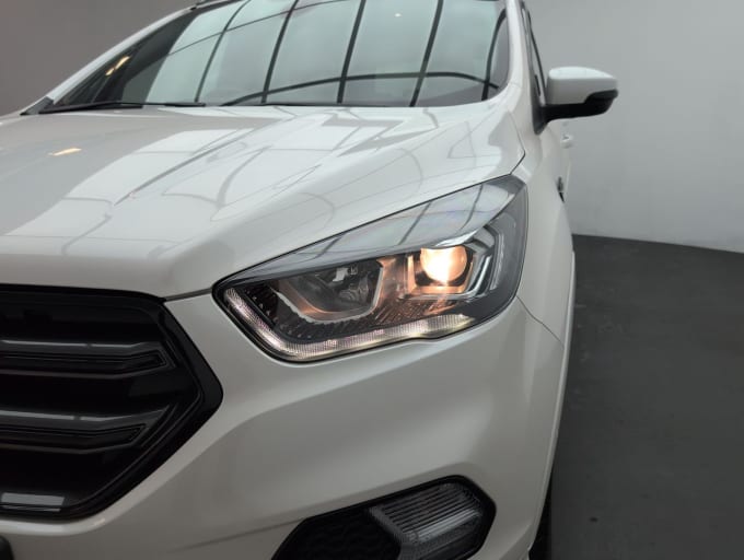 2025 Ford Kuga