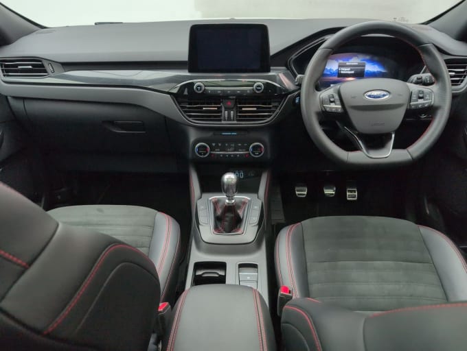 2025 Ford Kuga