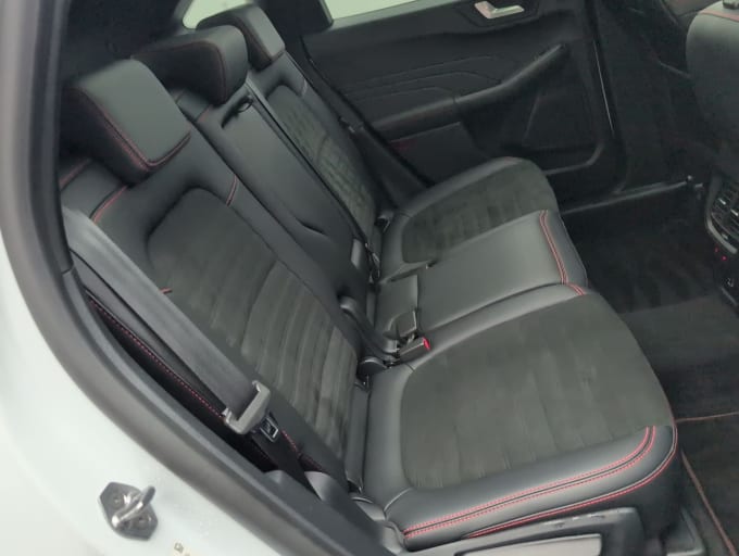 2025 Ford Kuga