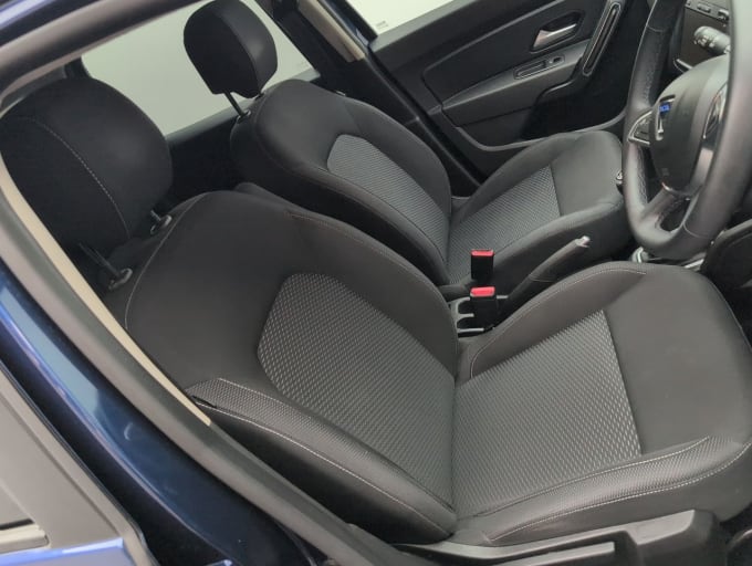 2025 Dacia Duster