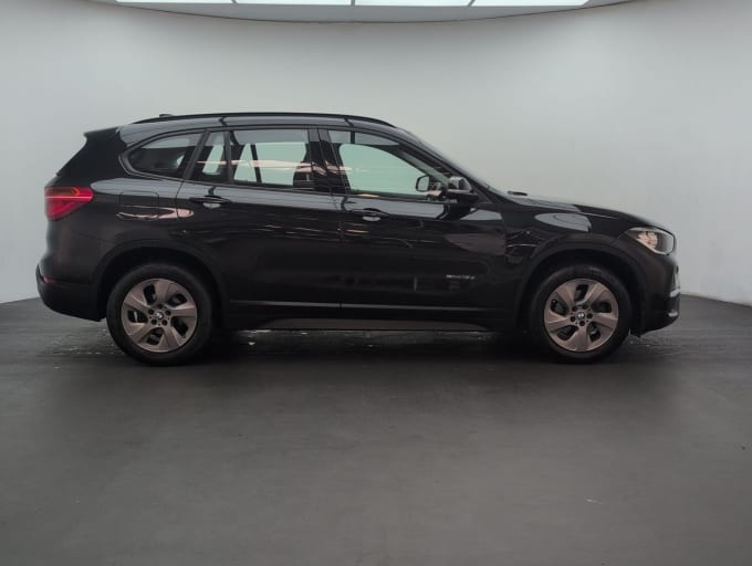 2025 BMW X1