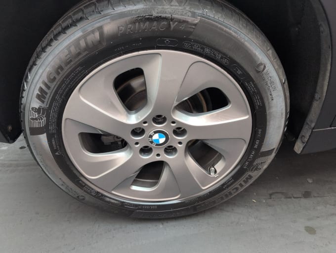 2025 BMW X1