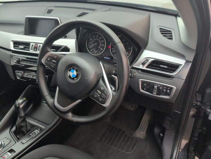 2025 BMW X1