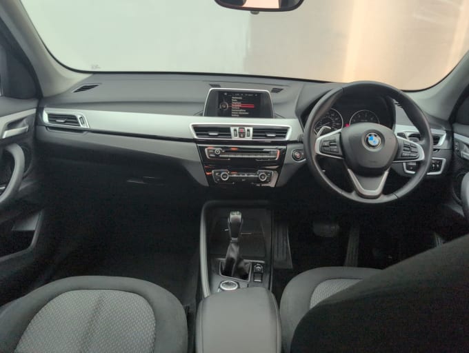 2025 BMW X1
