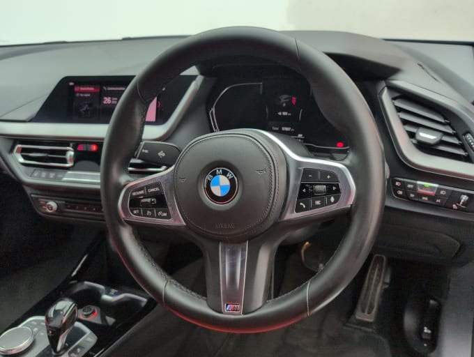 2025 BMW 1 Series