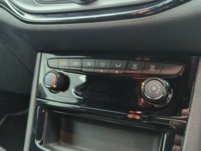 2025 Vauxhall Astra