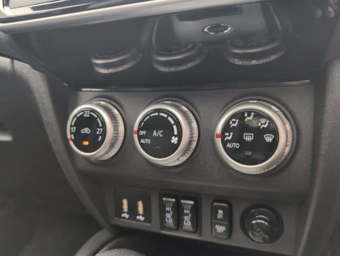 2025 Mitsubishi Asx