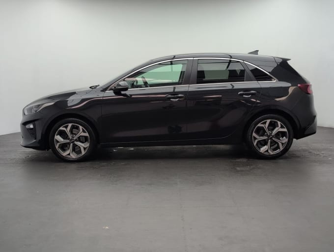 2025 Kia Ceed