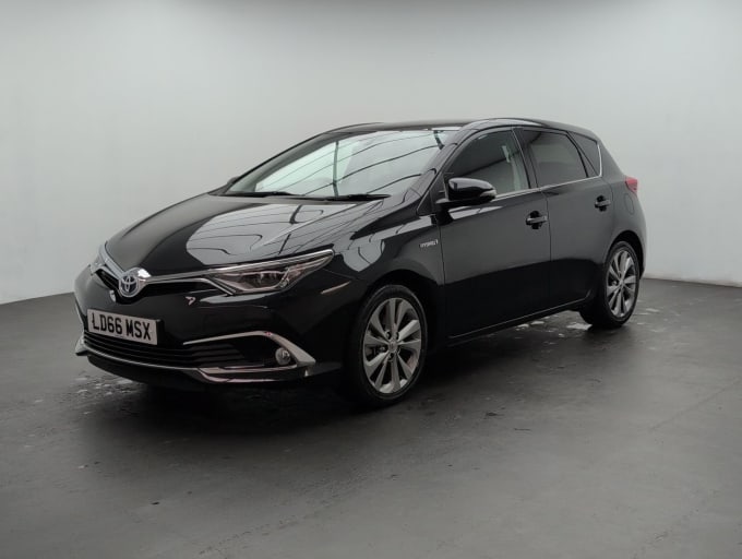 2025 Toyota Auris