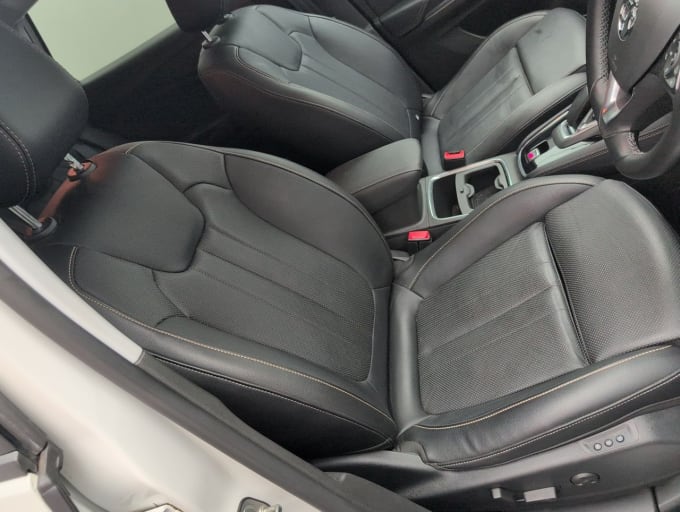 2025 Vauxhall Grandland X