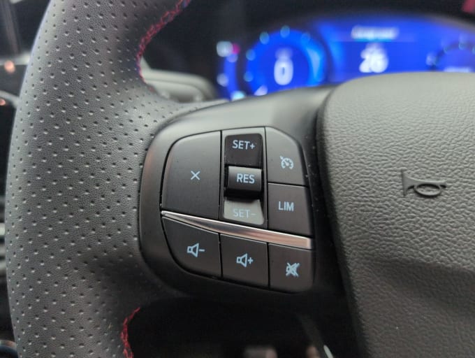 2025 Ford Kuga