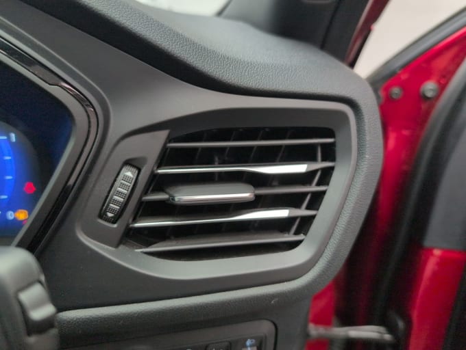 2025 Ford Kuga