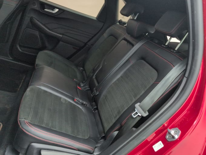 2025 Ford Kuga