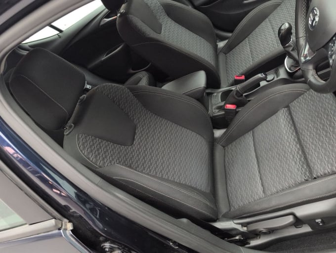 2025 Vauxhall Astra