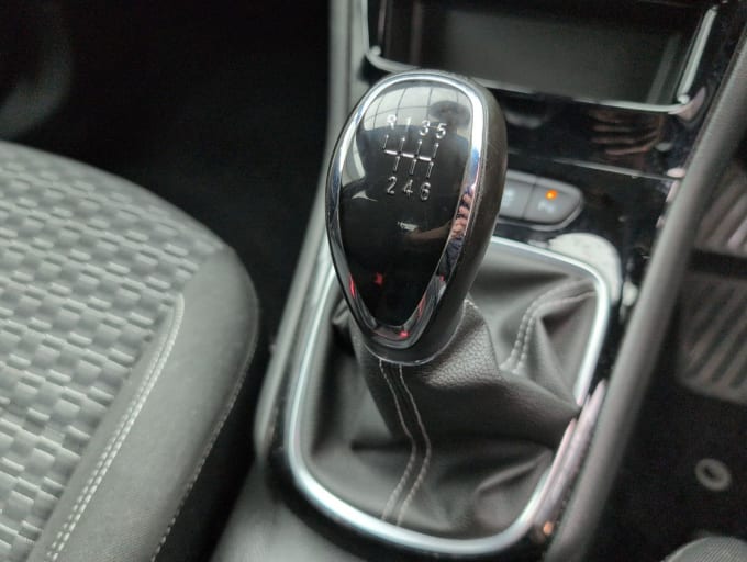 2025 Vauxhall Astra