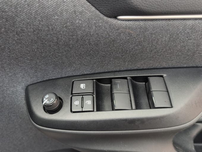 2025 Toyota Yaris