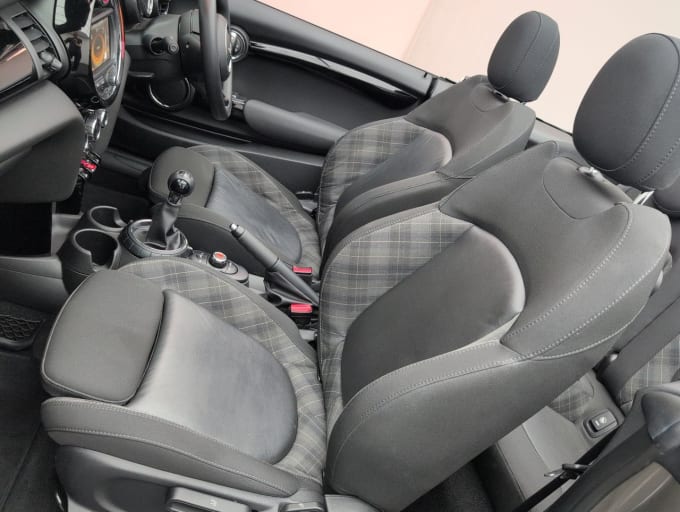 2025 Mini Convertible