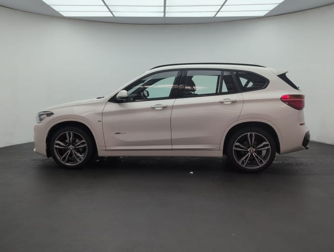 2025 BMW X1