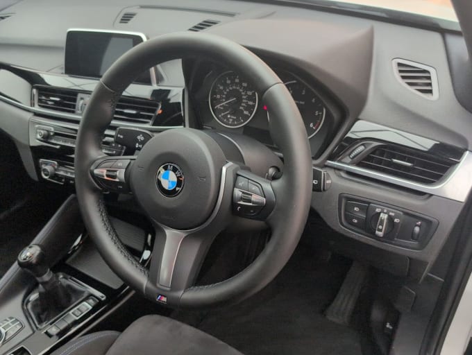 2025 BMW X1