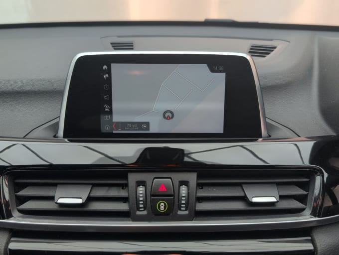 2025 BMW X1