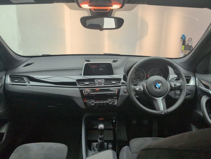 2025 BMW X1