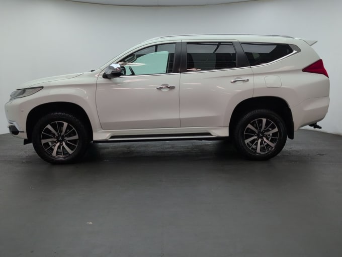2025 Mitsubishi Shogun Sport