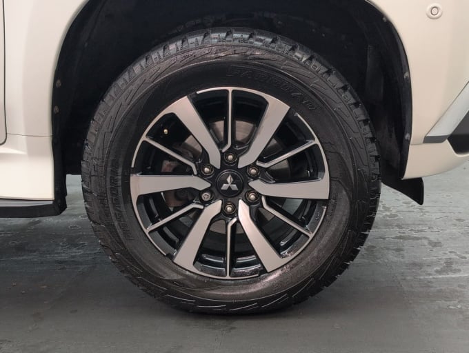 2025 Mitsubishi Shogun Sport