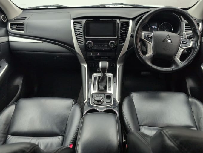 2025 Mitsubishi Shogun Sport