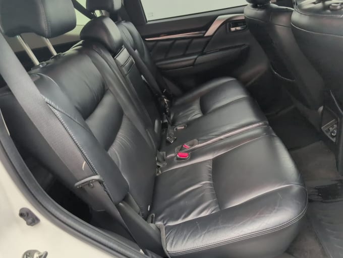 2025 Mitsubishi Shogun Sport