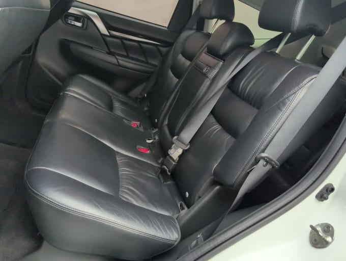 2025 Mitsubishi Shogun Sport