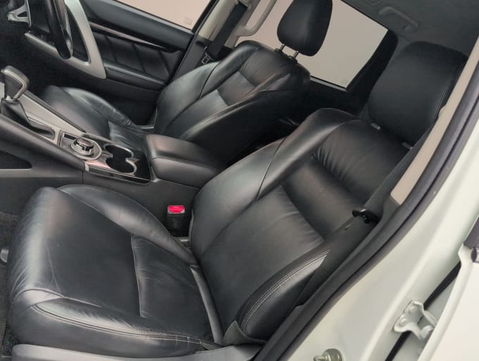 2025 Mitsubishi Shogun Sport