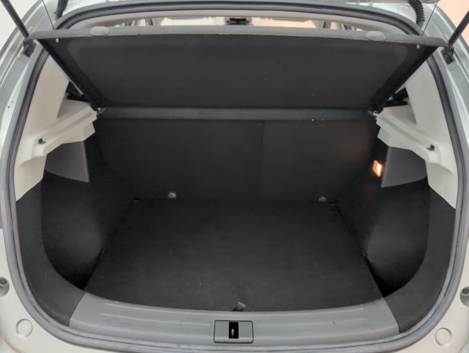2025 Mg Mg Zs