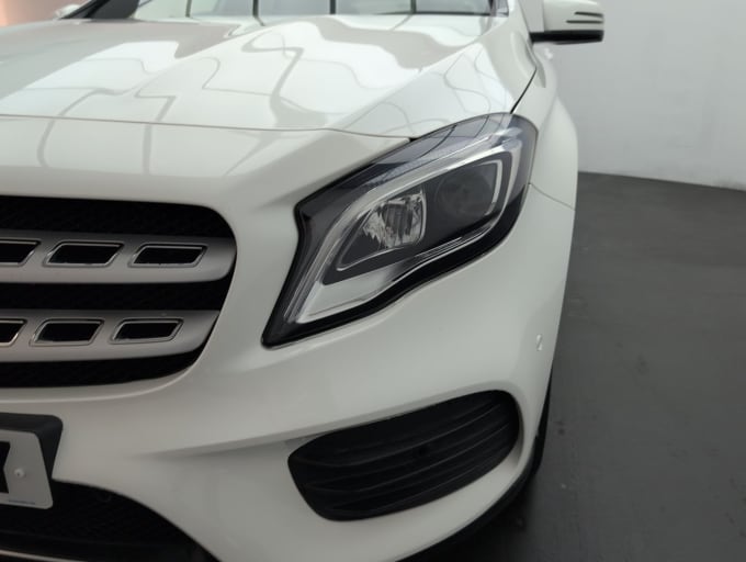 2025 Mercedes-benz 180