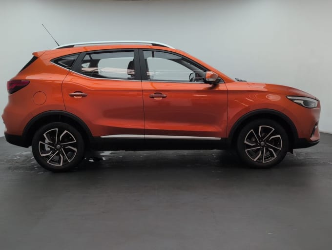 2025 Mg Mg Zs