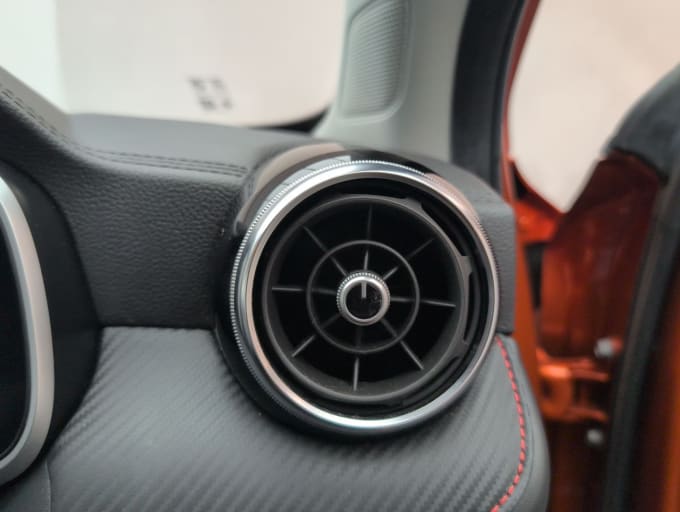 2025 Mg Mg Zs