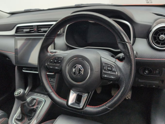 2025 Mg Mg Zs