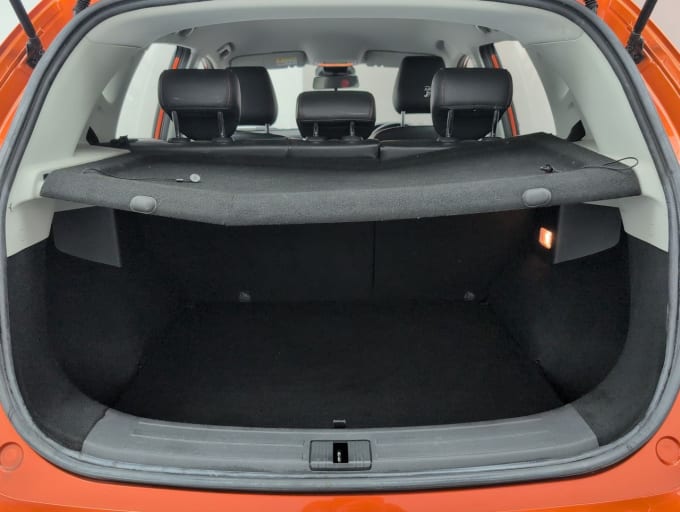 2025 Mg Mg Zs