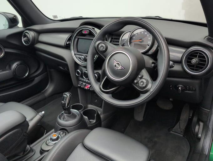 2025 Mini Convertible