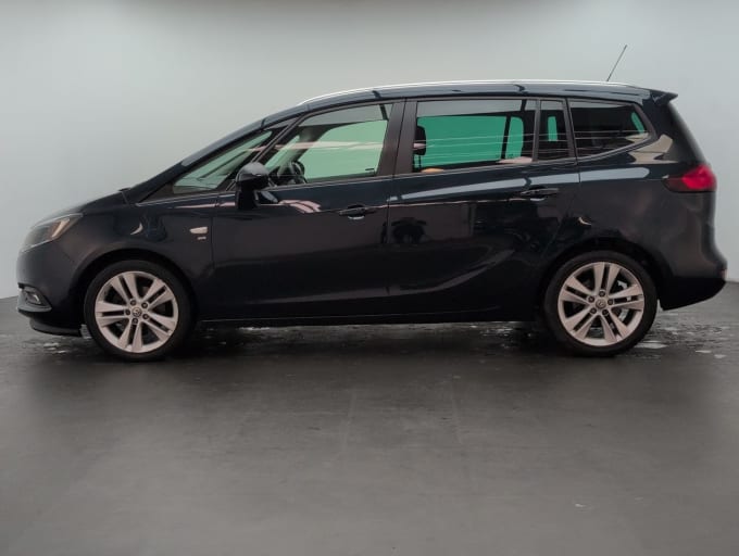 2025 Vauxhall Zafira Tourer