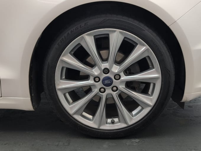 2025 Ford Mondeo