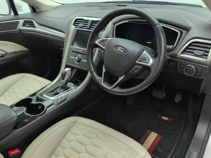 2025 Ford Mondeo