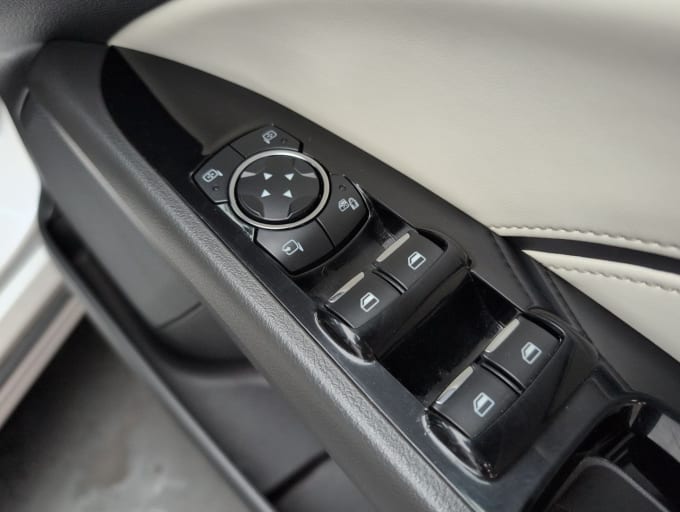 2025 Ford Mondeo