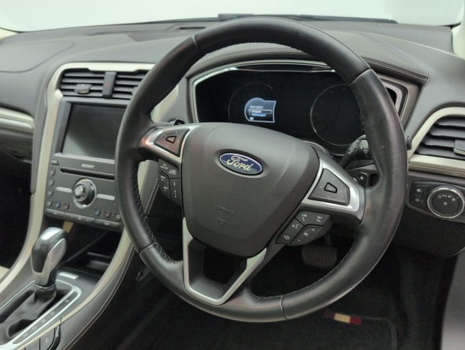 2025 Ford Mondeo