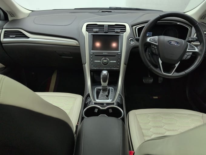 2025 Ford Mondeo