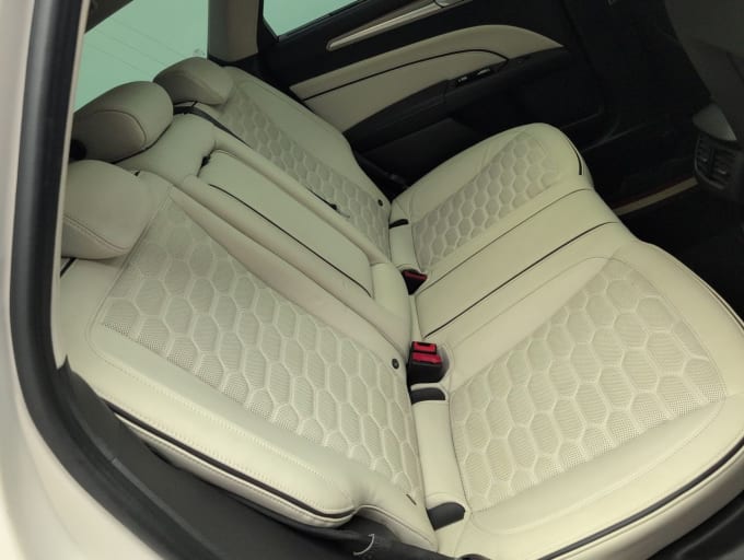 2025 Ford Mondeo