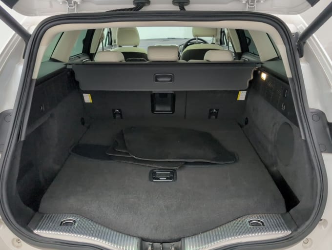 2025 Ford Mondeo