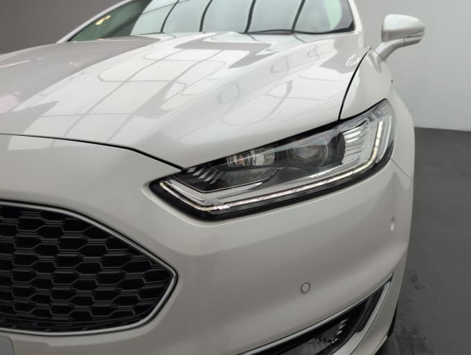 2025 Ford Mondeo
