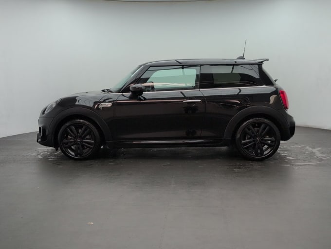 2025 Mini Hatch
