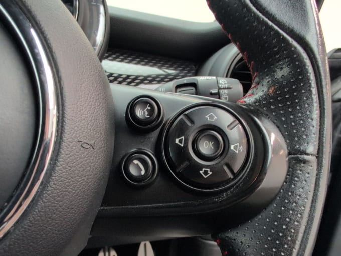 2025 Mini Hatch